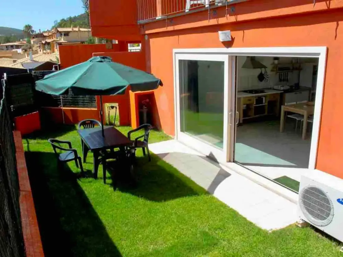Appartamento nel centro di Chia — Patio
