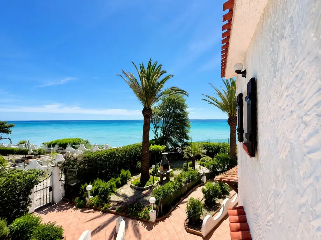 Avventura · Appartamento fronte spiaggia — Dettaglio della casa