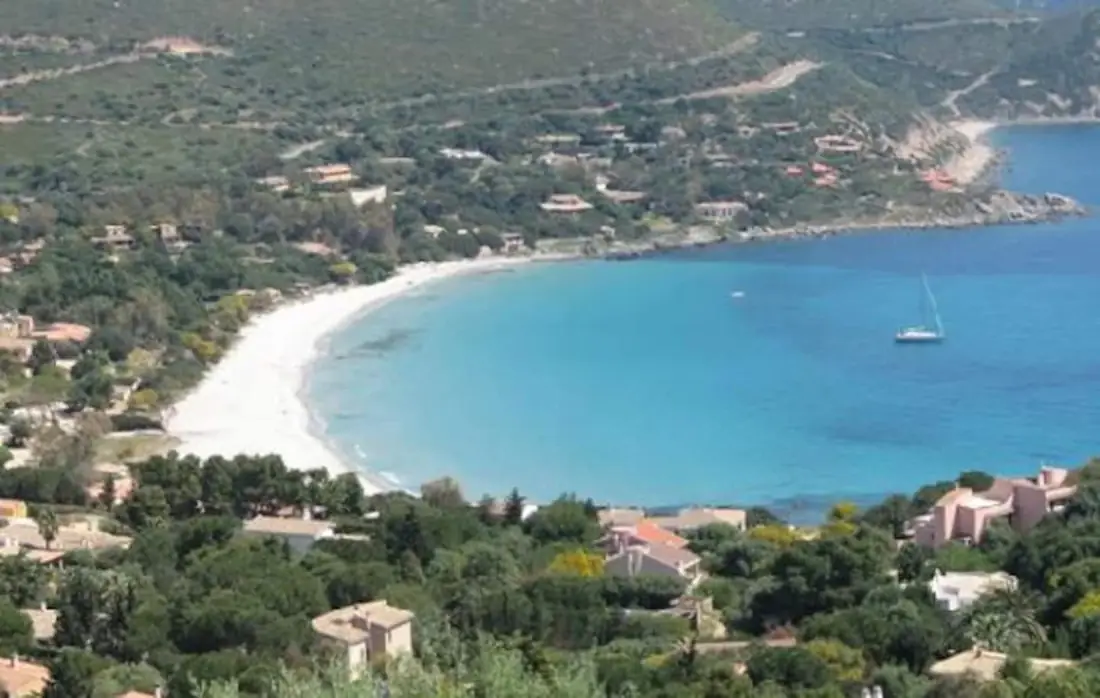 Bouganville — Dettaglio della casa