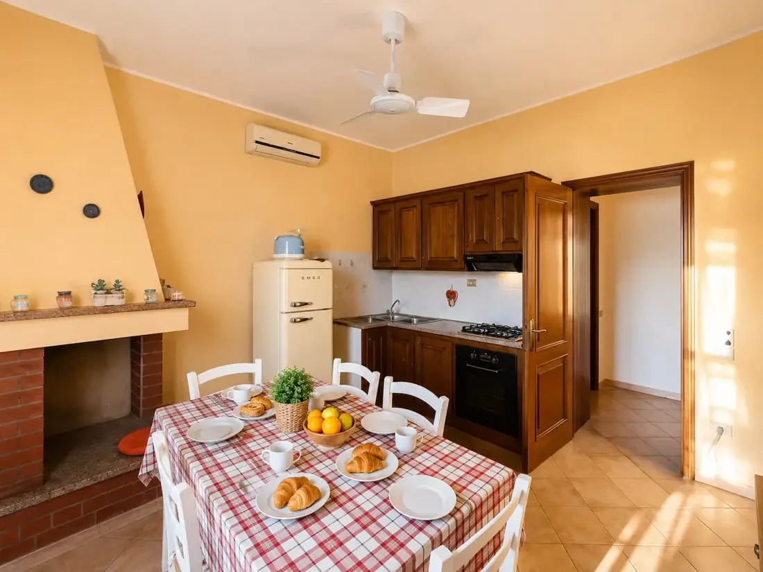 Casa con giardino nel centro di Pula — dell'annuncio