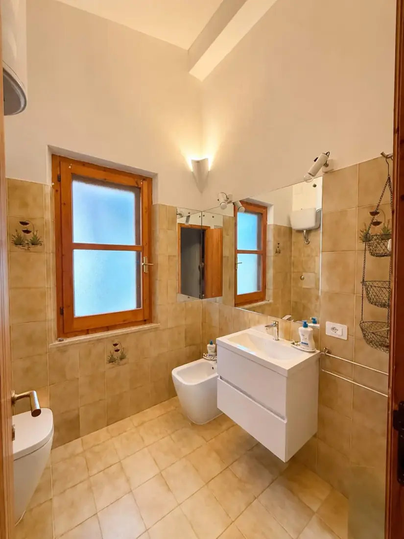 Casa vacanza a La Perla Marina — Bagno completo