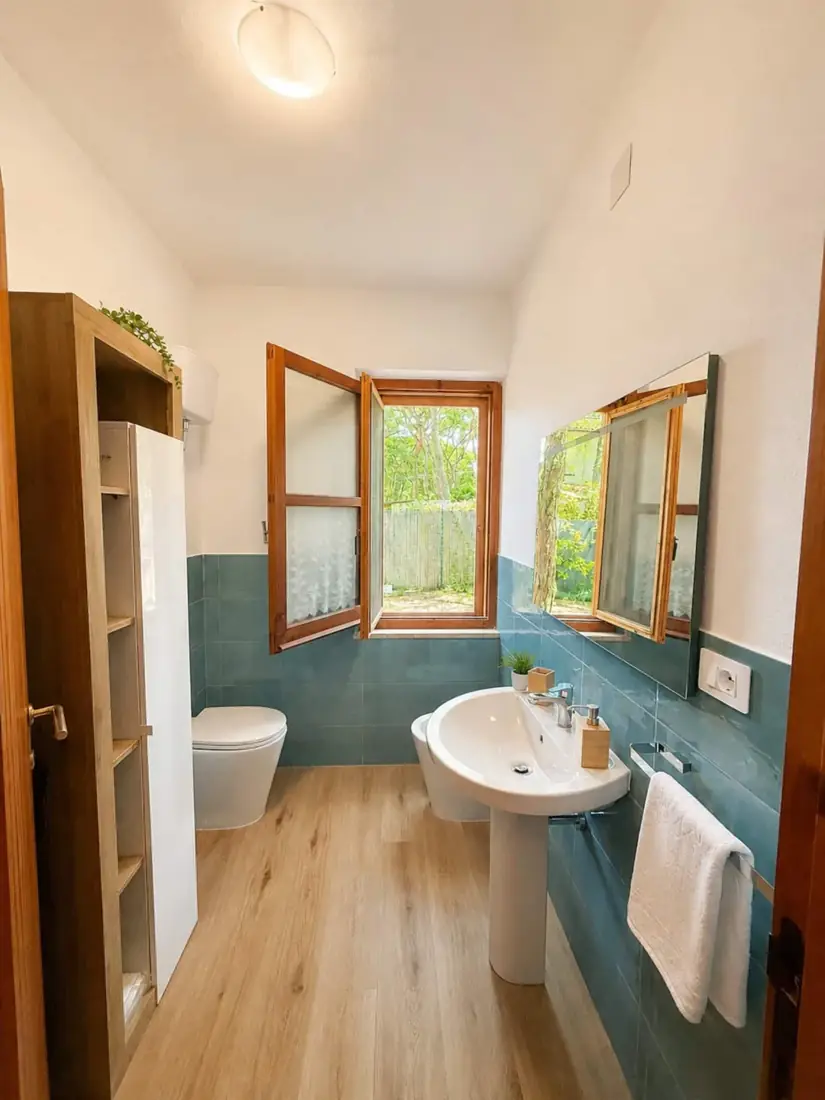 Casa Vittoria — Bagno di servizio