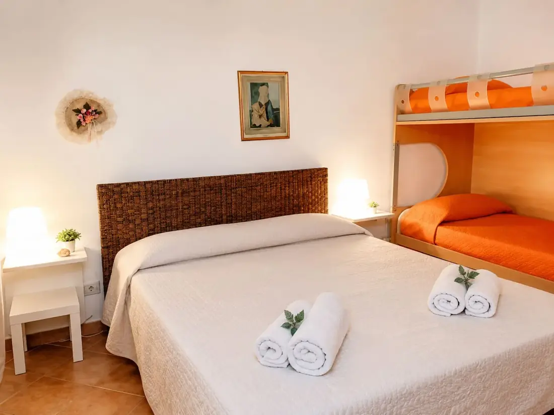 Domus de Maria · Casa Leo — dell'annuncio
