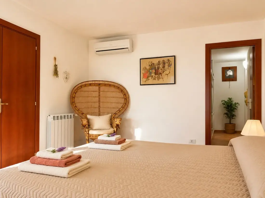 Domus de Maria · Casa Leo — dell'annuncio