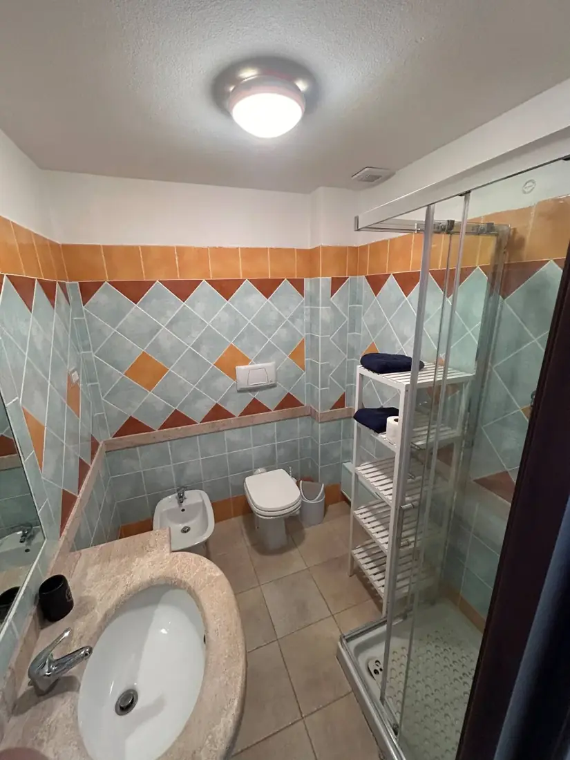 La Ginestra 37 — Bagno completo 1