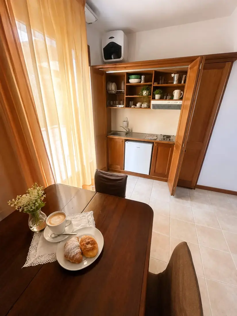 Le Ginestre 8 — Zona pranzo