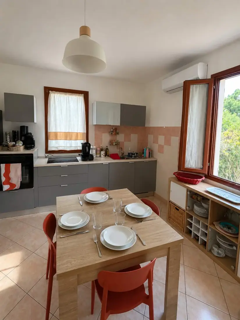Mandorleti Home — Zona pranzo