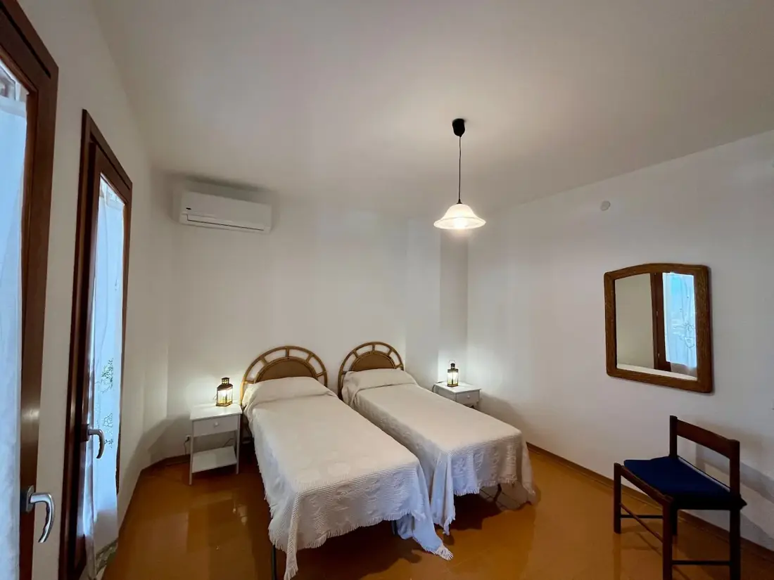 Perla Marina Green House — Camera da letto 1