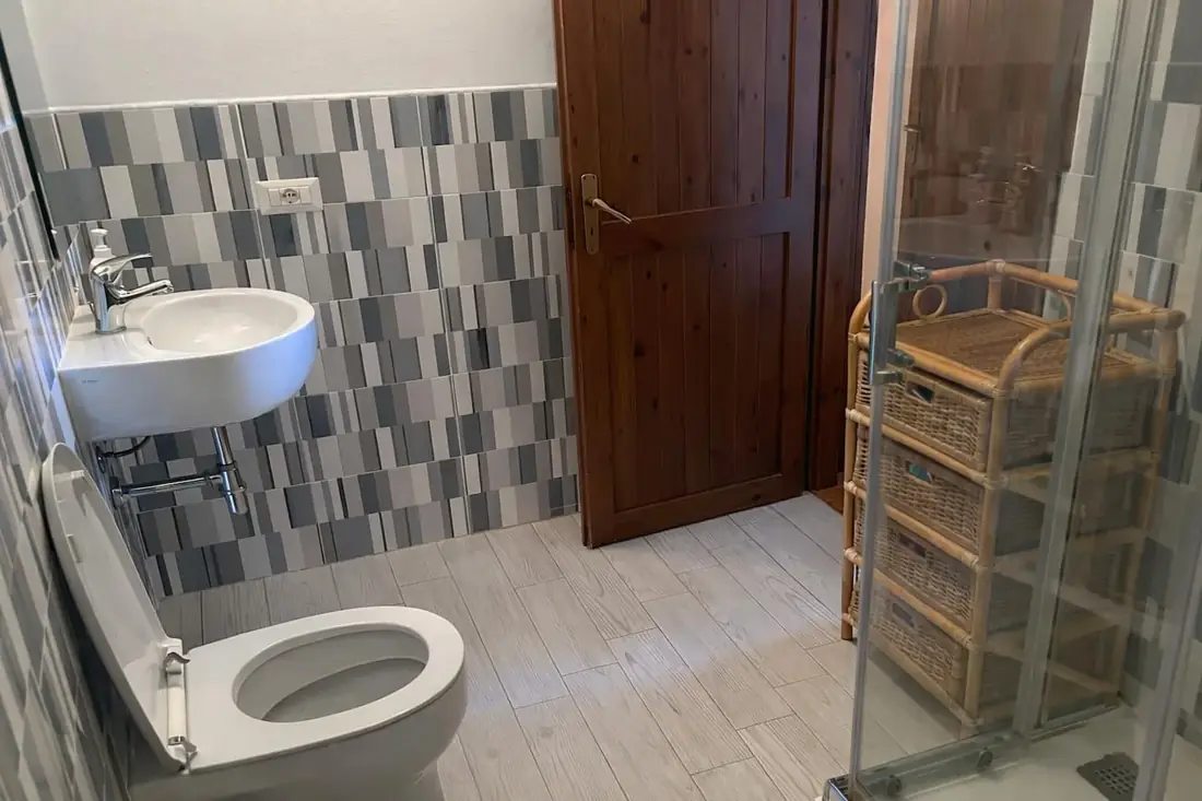 Porto Luna vista mare — Bagno completo