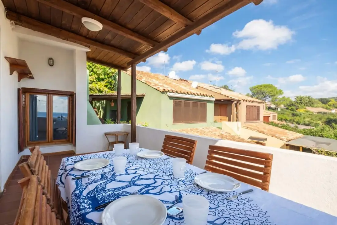 Porto Luna vista mare — Esterni
