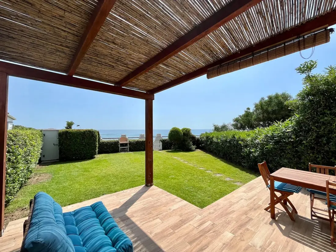 Sull’acqua · La Perla Marina — dell'annuncio