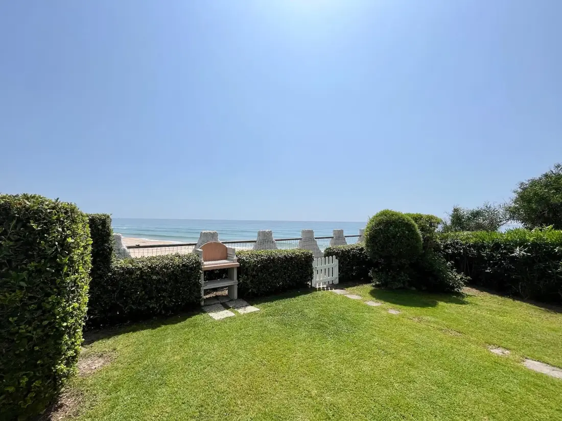 Sull’acqua · La Perla Marina — dell'annuncio