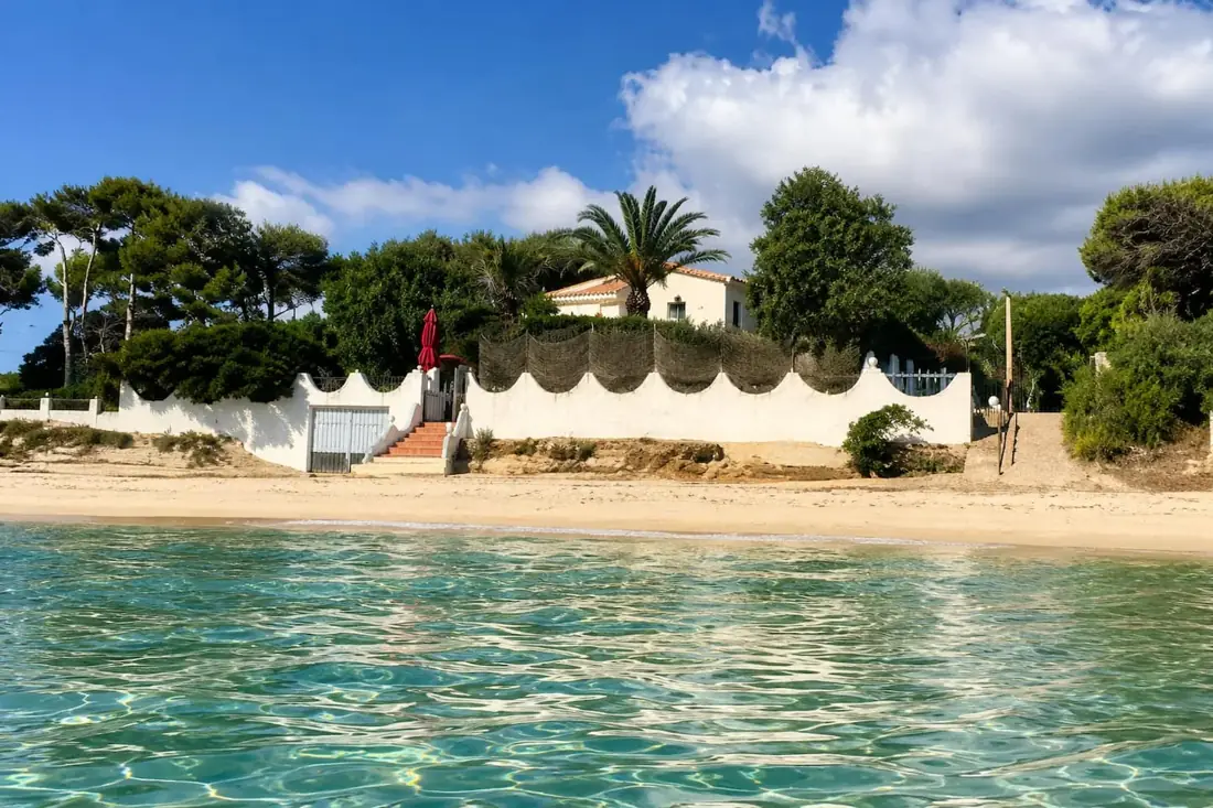 Villa Avventura · Beachfront Apartment — Dettaglio della casa