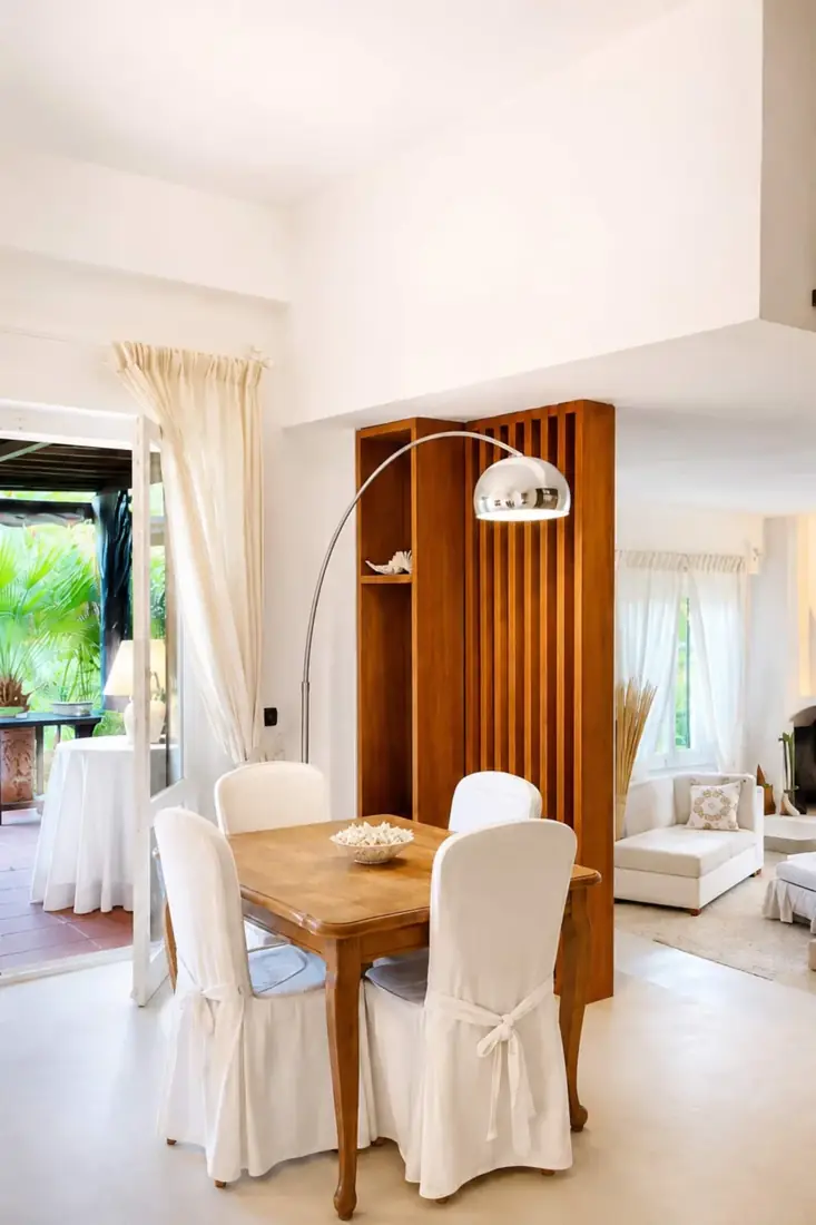 Villa indipendente fronte spiaggia — Zona pranzo