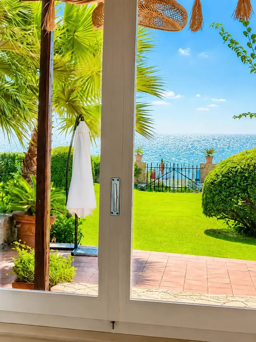 Villa indipendente fronte spiaggia — Dettaglio della casa