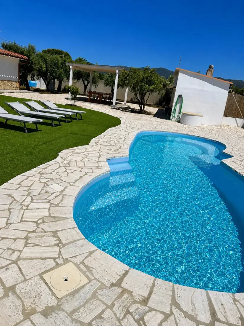 Villa Maria tra mare e piscina