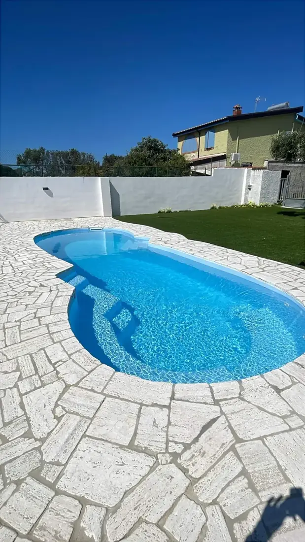 Villa Maria tra mare e piscina — dell'annuncio