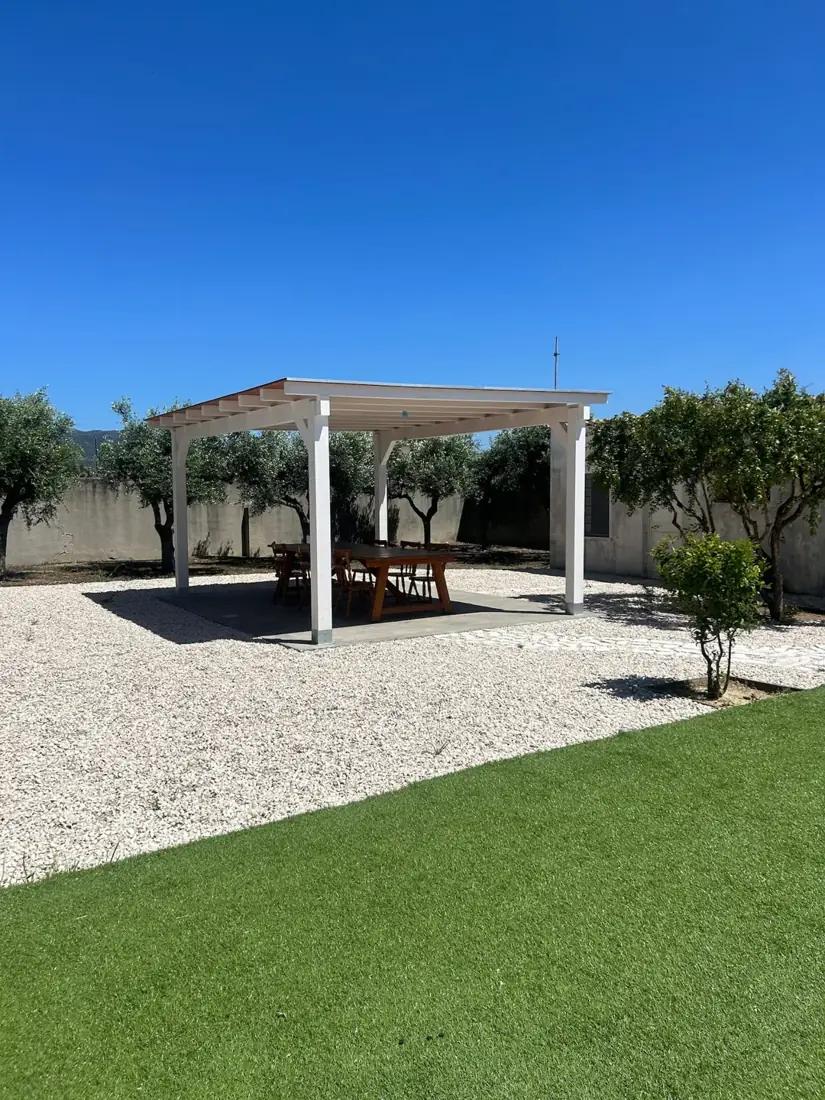 Villa Maria tra mare e piscina — dell'annuncio