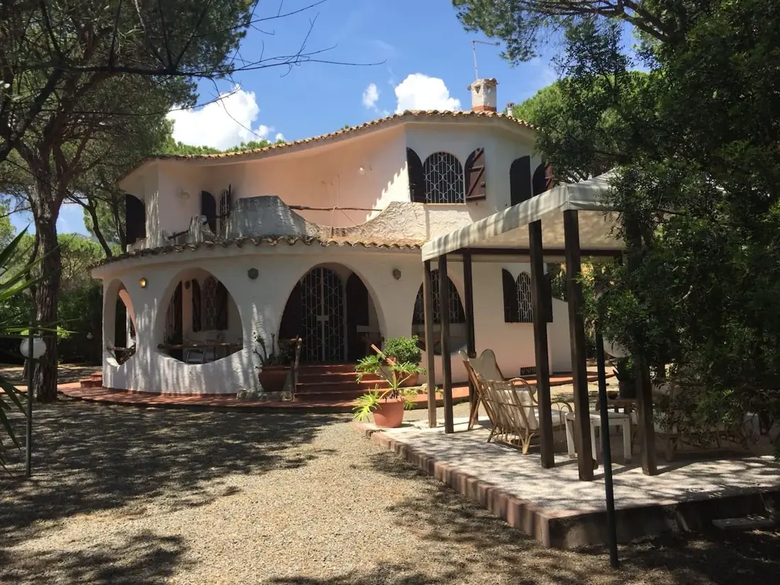 Villa Veronica — Esterni